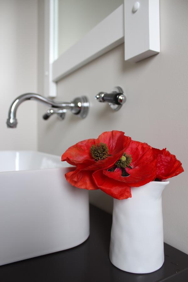 Browns Boutique Bed And Breakfast Уонгануи Экстерьер фото