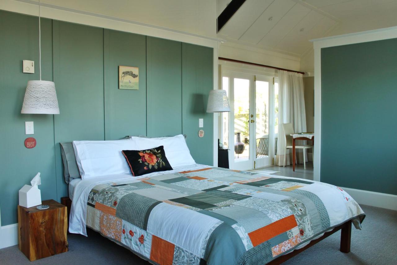 Browns Boutique Bed And Breakfast Уонгануи Экстерьер фото